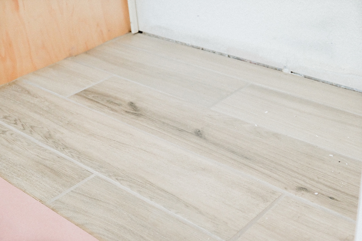 Wood-like tile floor on the ground floor