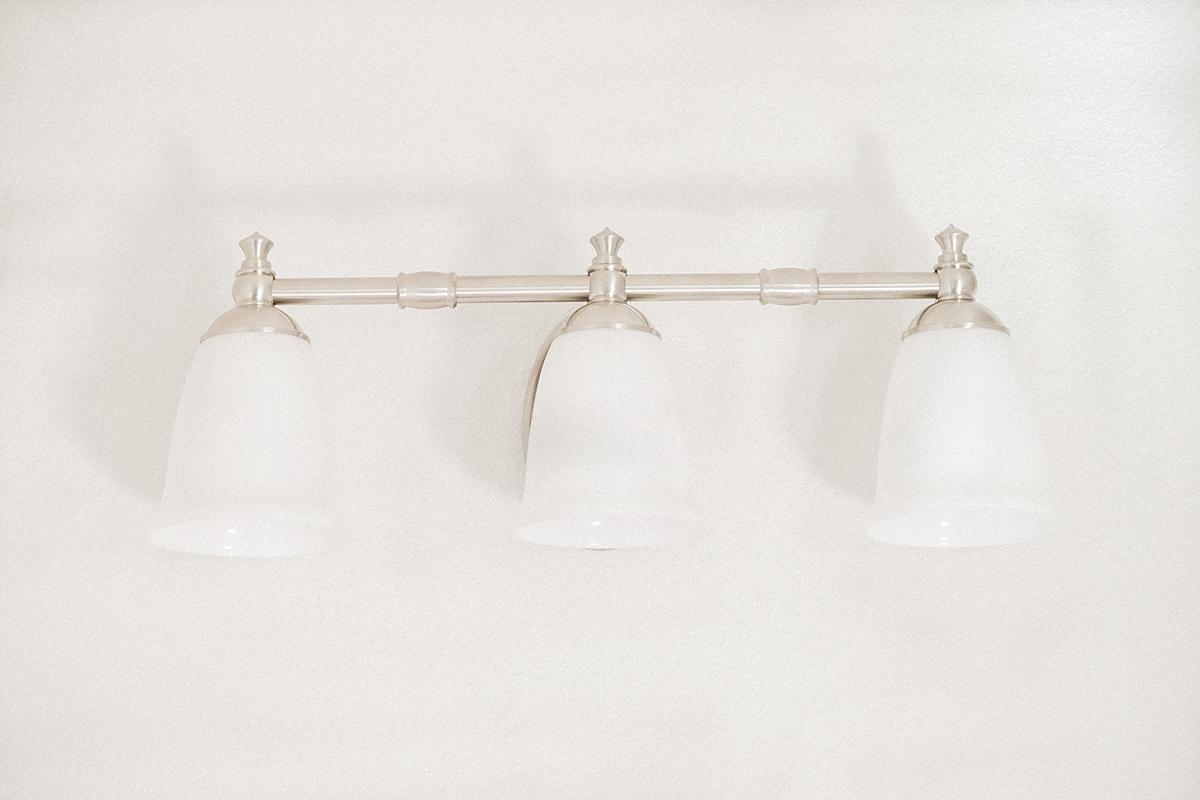 Bathroom light fixtures