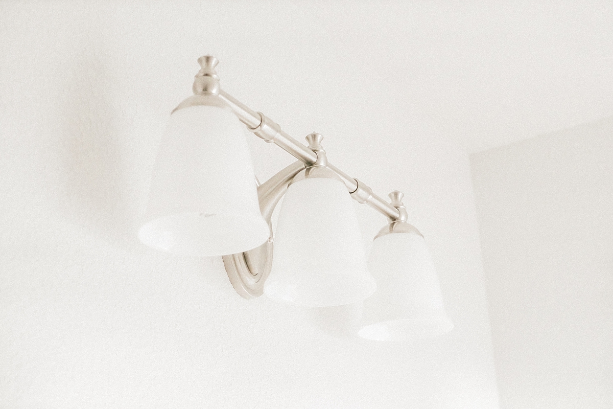 Bathroom light fixtures