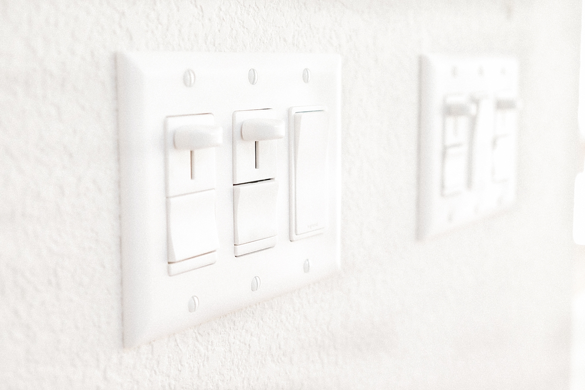 Light switches with dimmers