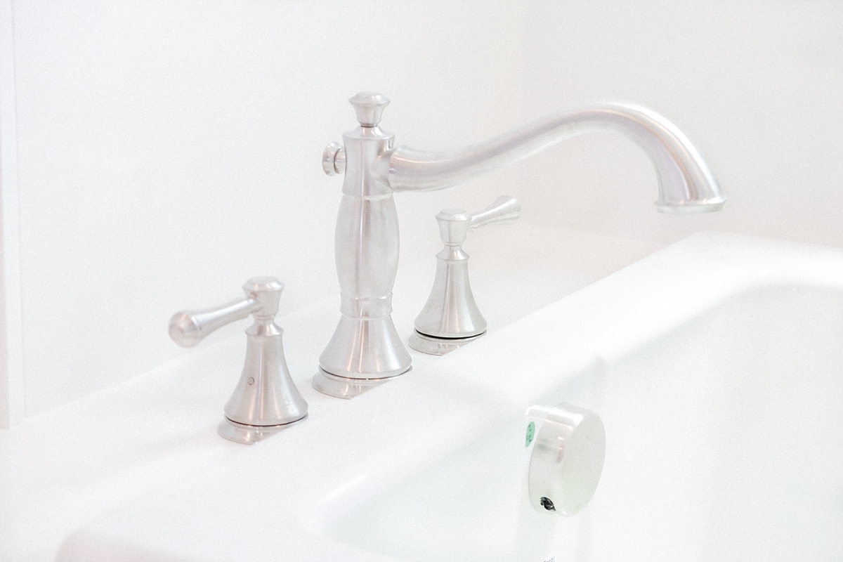 Bathtub faucet