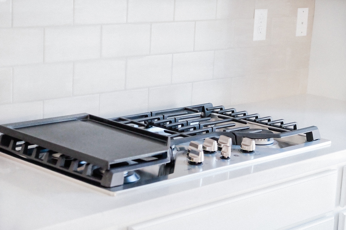 Gourmet kitchen cooktop